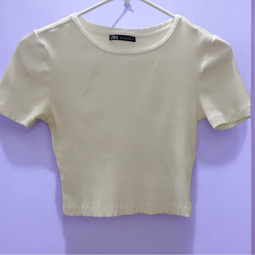 ZARA Ribbed Crop Top – Off-White Minimalist Basic